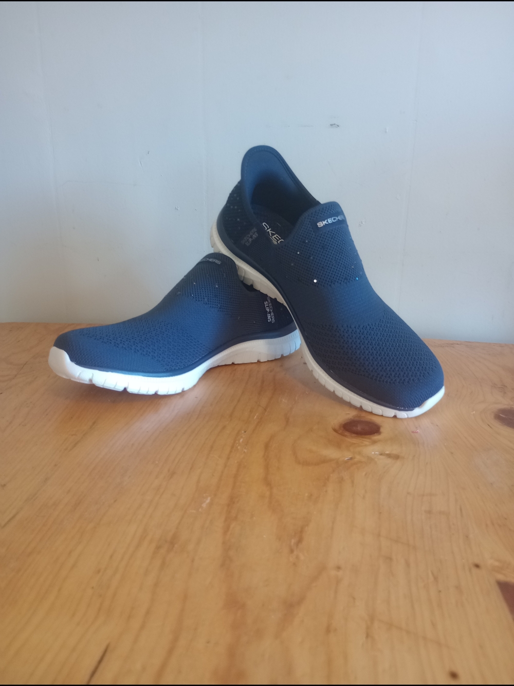 NEW Skechers Slip-Ins Sneakers Size 7.5
